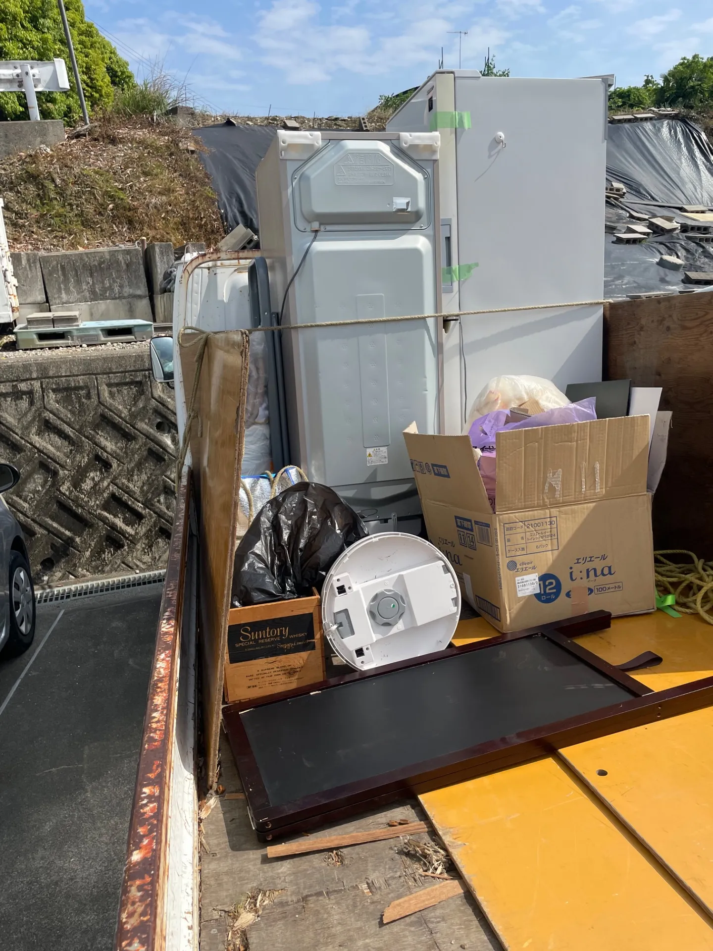 冷蔵庫2台・扇風機・その他回収