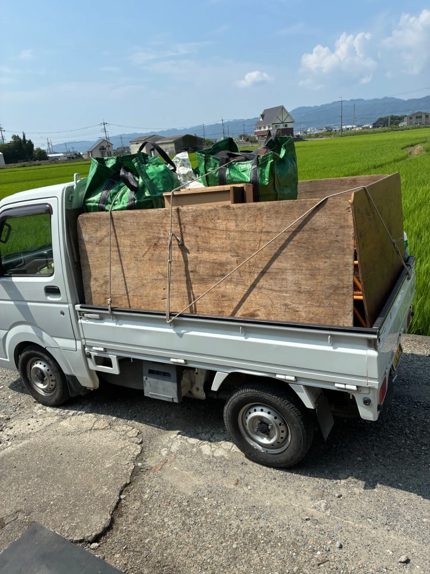 本日、和歌山市内の一軒家丸々回収作業